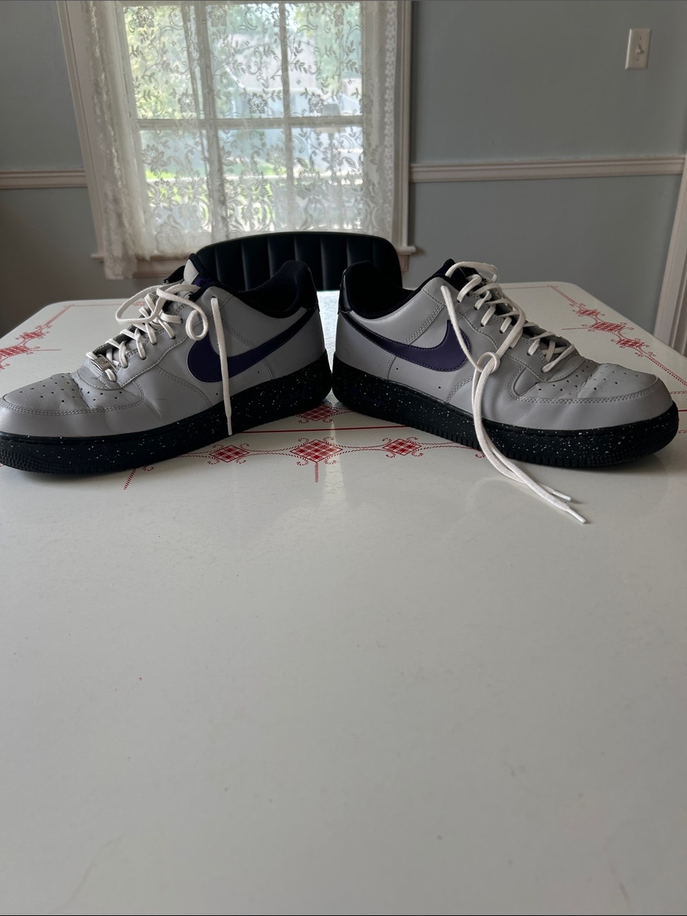 Nike Airforce One Men’s Gray & Purple Low-Top Sneakers